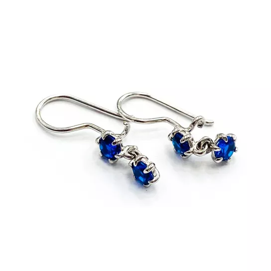 Серьги с фианитом из серебра